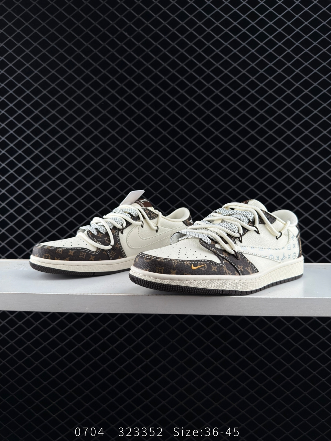 Travis Scott x Air Jordan 1 ” Reverse Mocha “